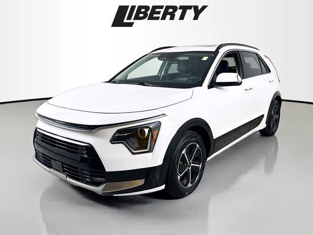 Used 2023 Kia Niro SX