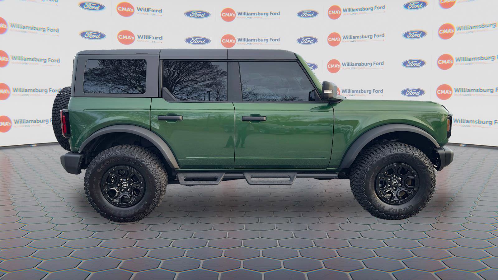 Certified 2023 Ford Bronco Wildtrak image 3