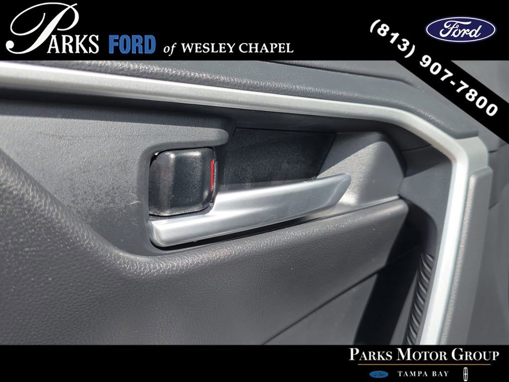 Used 2025 Toyota RAV4 XLE w/ Convenience Package image 18