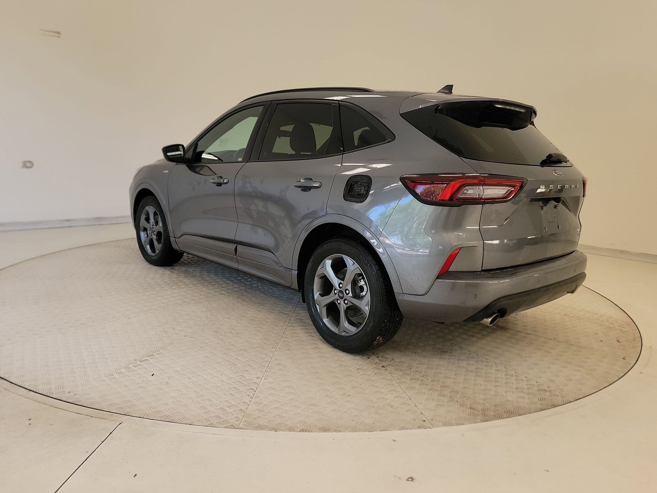 Certified 2023 Ford Escape ST-Line w/ Tech Pack #1 image 3