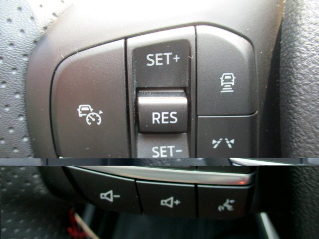 Certified 2024 Ford Escape ST-Line w/ Tech Pack #1 AWD/4WD image 11