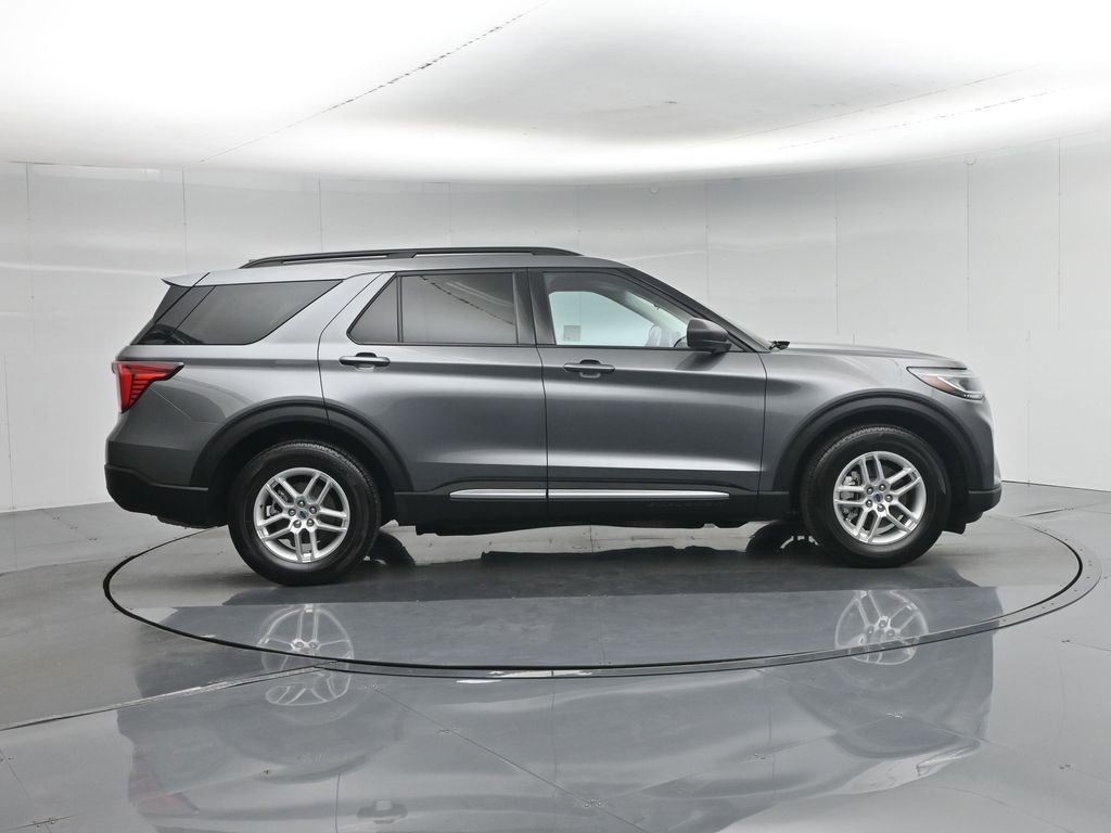 Certified 2025 Ford Explorer Active w/ Active Comfort Package RWD image 30