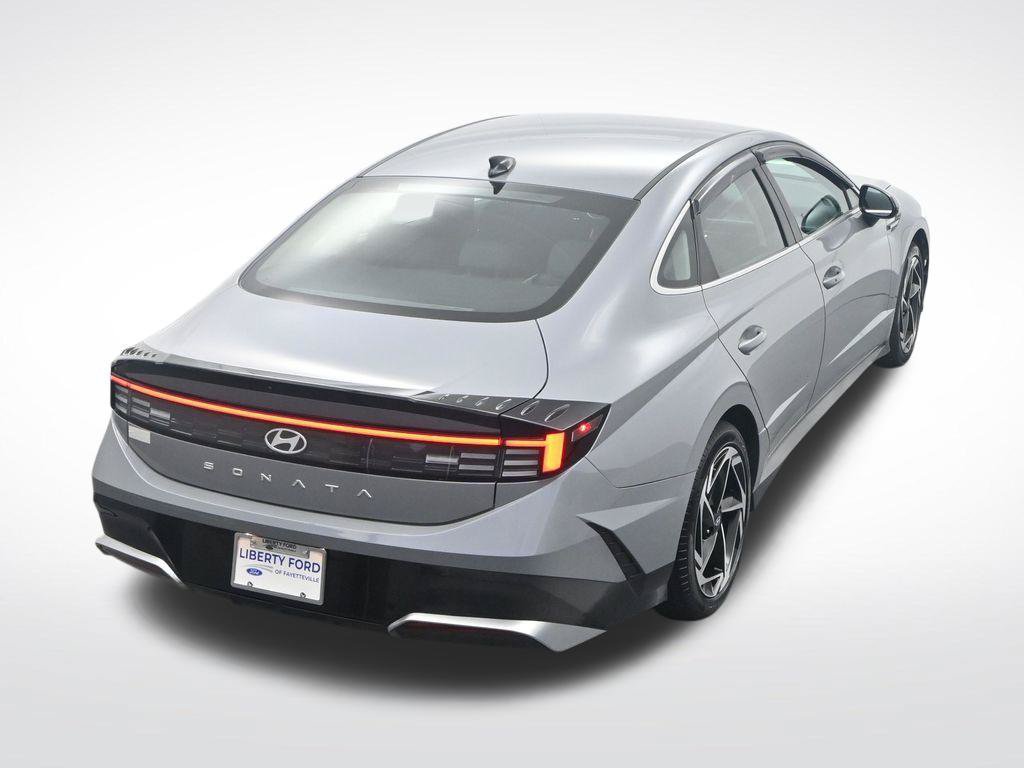 Used 2026 Hyundai Sonata SEL FWD image 40