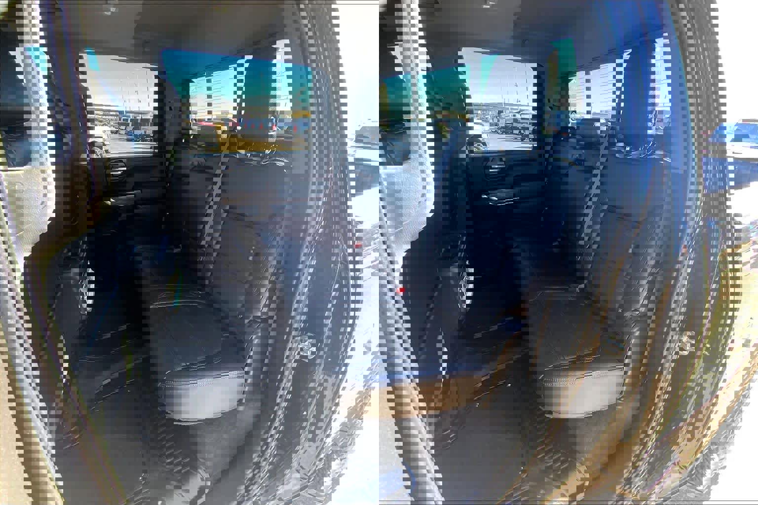 Used 2022 GMC Sierra 2500 Denali w/ Denali Black Diamond Edition image 20