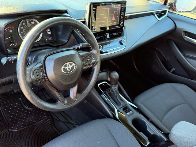 Used 2021 Toyota Corolla LE FWD image 16