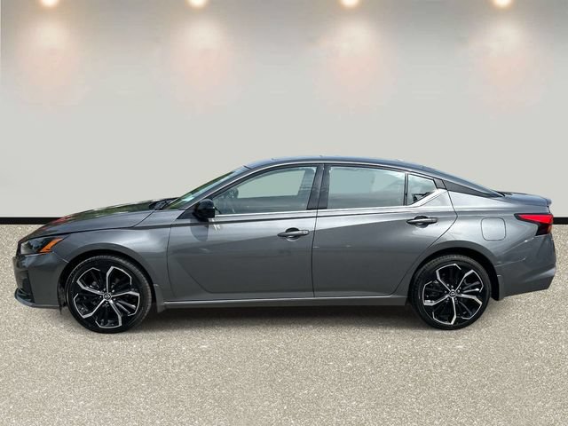 Used 2024 Nissan Altima 2.5 SR w/ SR Premium Package AWD/4WD image 8
