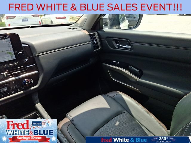 Used 2024 Nissan Pathfinder Platinum w/ Cargo Package AWD/4WD image 16