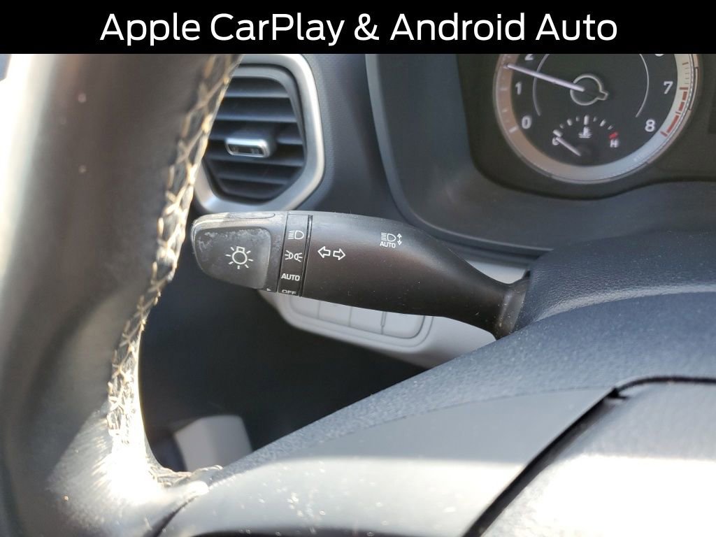 Used 2020 Hyundai Venue image 20