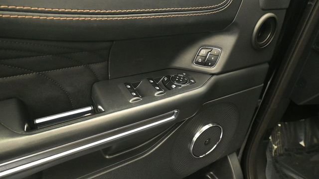 Certified 2023 Ford Expedition Platinum AWD/4WD image 14