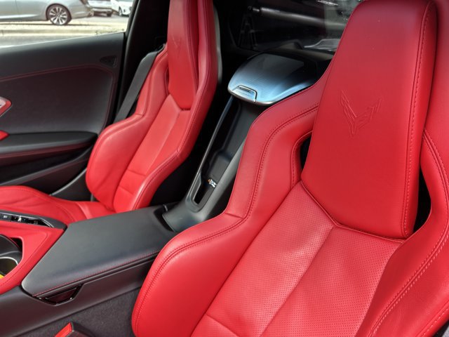 Used 2021 Chevrolet Corvette Stingray Preferred Cpe w/ Z51 Performance Package RWD image 20