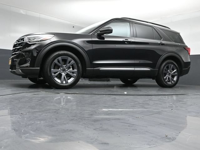 Certified 2025 Ford Explorer Active w/ Active Comfort Package AWD/4WD image 41