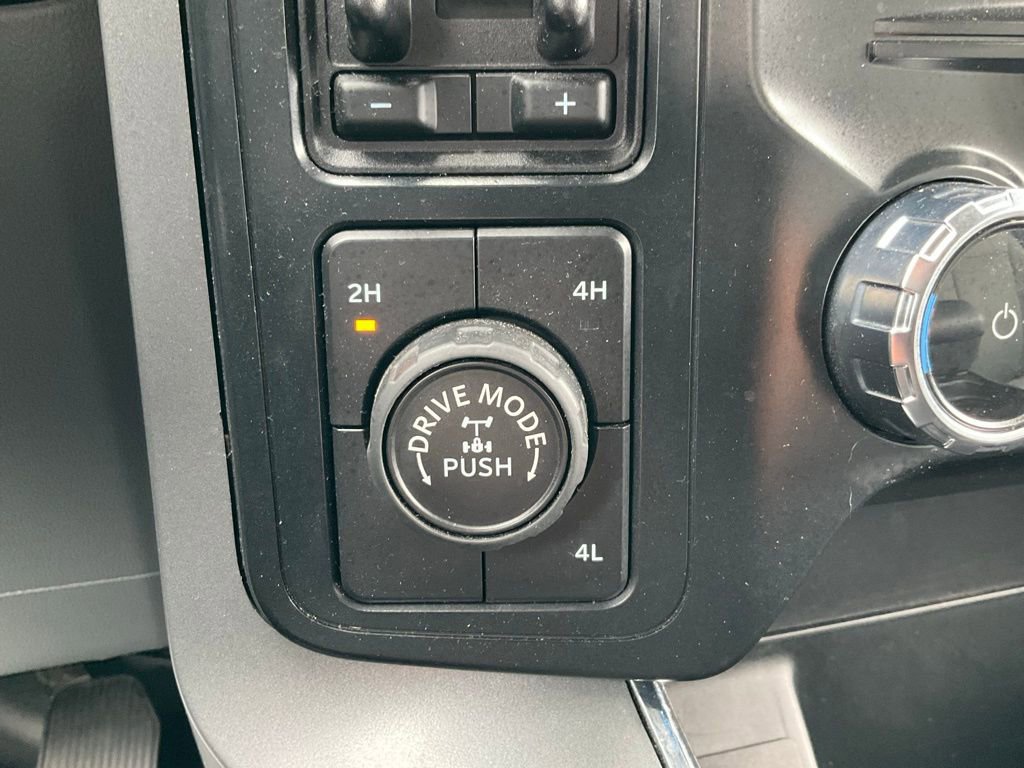 Certified 2022 Ford F150 XLT w/ Equipment Group 302A High image 9