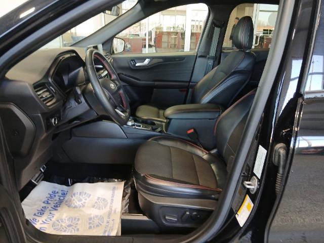 Certified 2023 Ford Escape ST-Line Select w/ Tech Pack #2 image 11