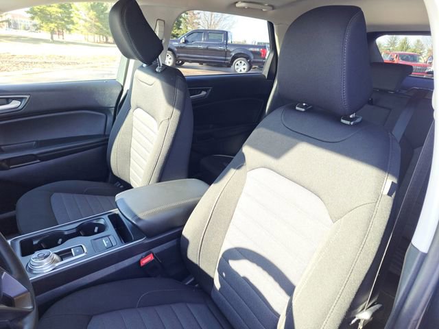Certified 2024 Ford Edge SE w/ Black Appearance Package AWD/4WD image 9