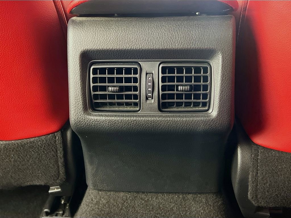 Used 2021 Toyota Camry XSE image 28