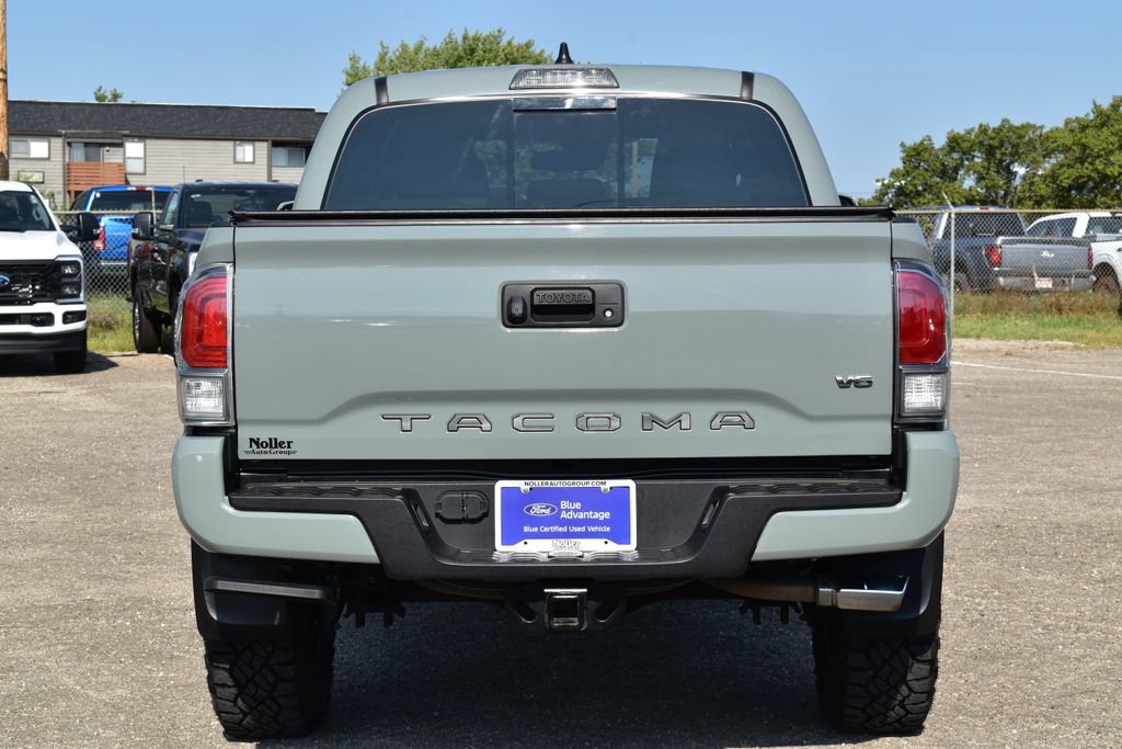 Used 2023 Toyota Tacoma TRD Sport AWD/4WD image 7