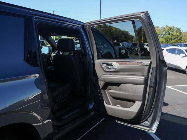 Used 2021 Chevrolet Suburban Z71 w/ Z71 Off-Road Package AWD/4WD image 33