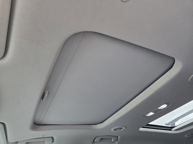 Used 2019 Chevrolet Traverse Premier w/ LPO, 'HIT The Road' Package FWD image 22