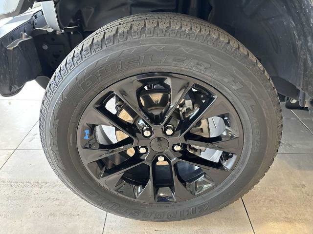 Used 2023 Jeep Wrangler Unlimited Sahara w/ Cold Weather Group image 31