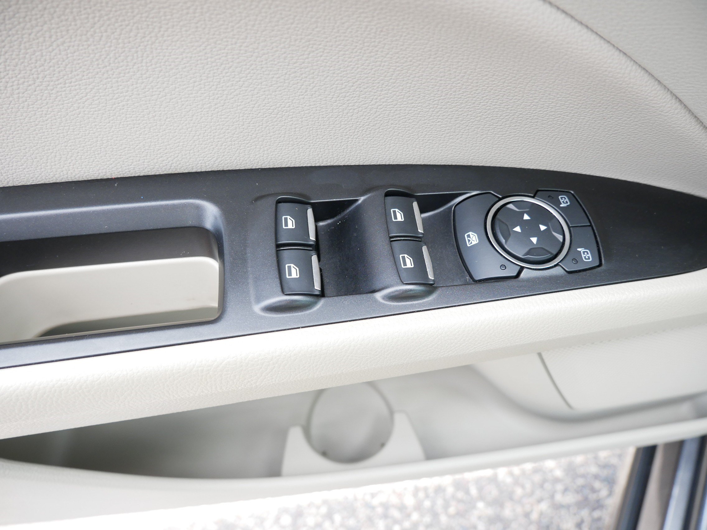 Certified 2019 Ford Fusion SEL FWD image 20
