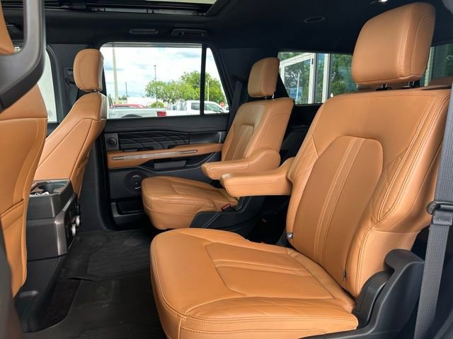 Certified 2023 Ford Expedition Platinum AWD/4WD image 15