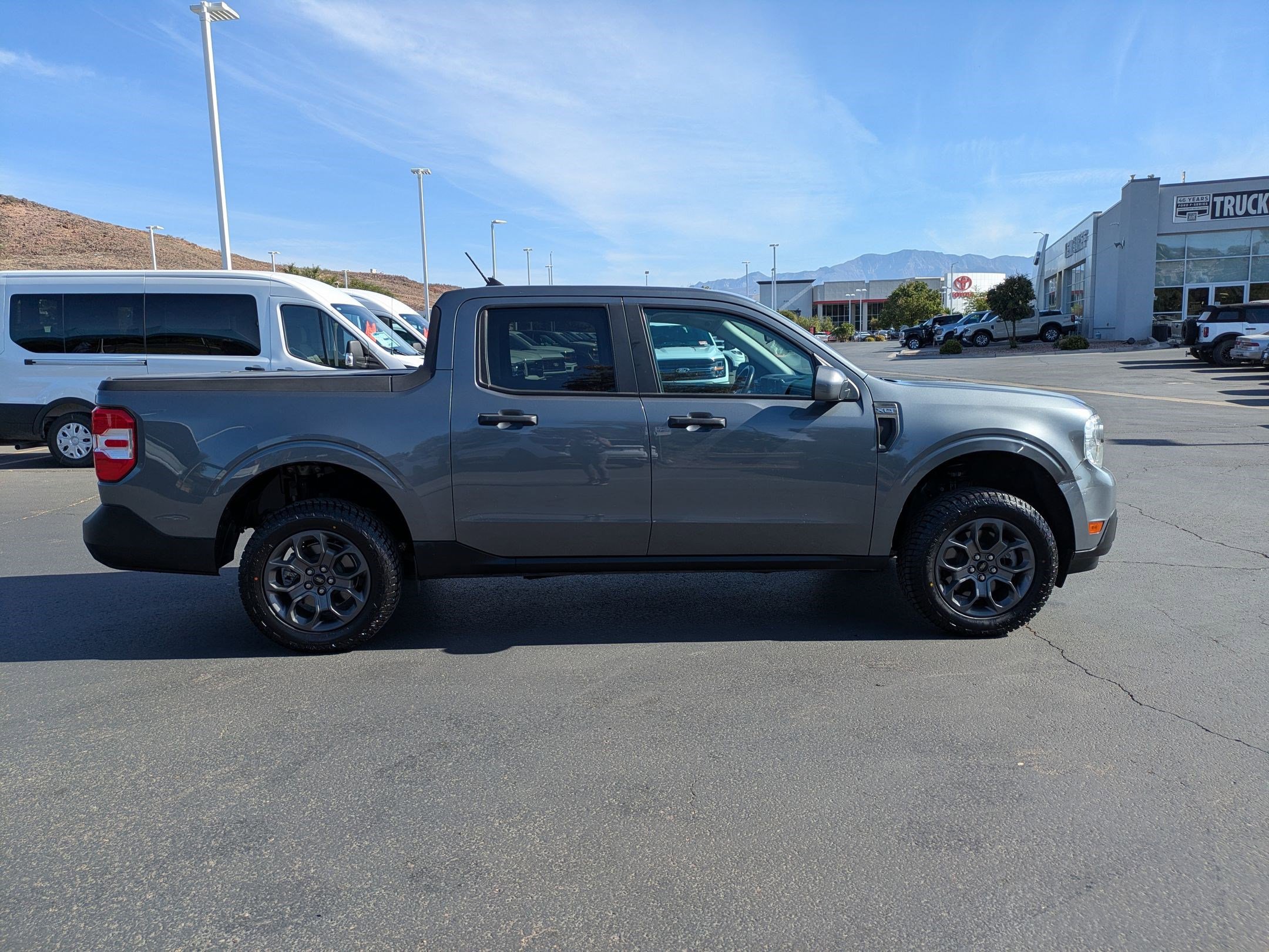 Certified 2022 Ford Maverick XLT w/ Equipment Group 300A Standard AWD/4WD image 3