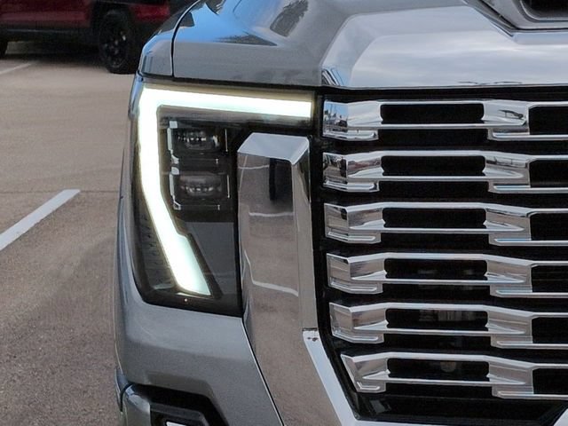 Used 2024 GMC Sierra 2500 Denali w/ Denali Reserve Package AWD/4WD image 10