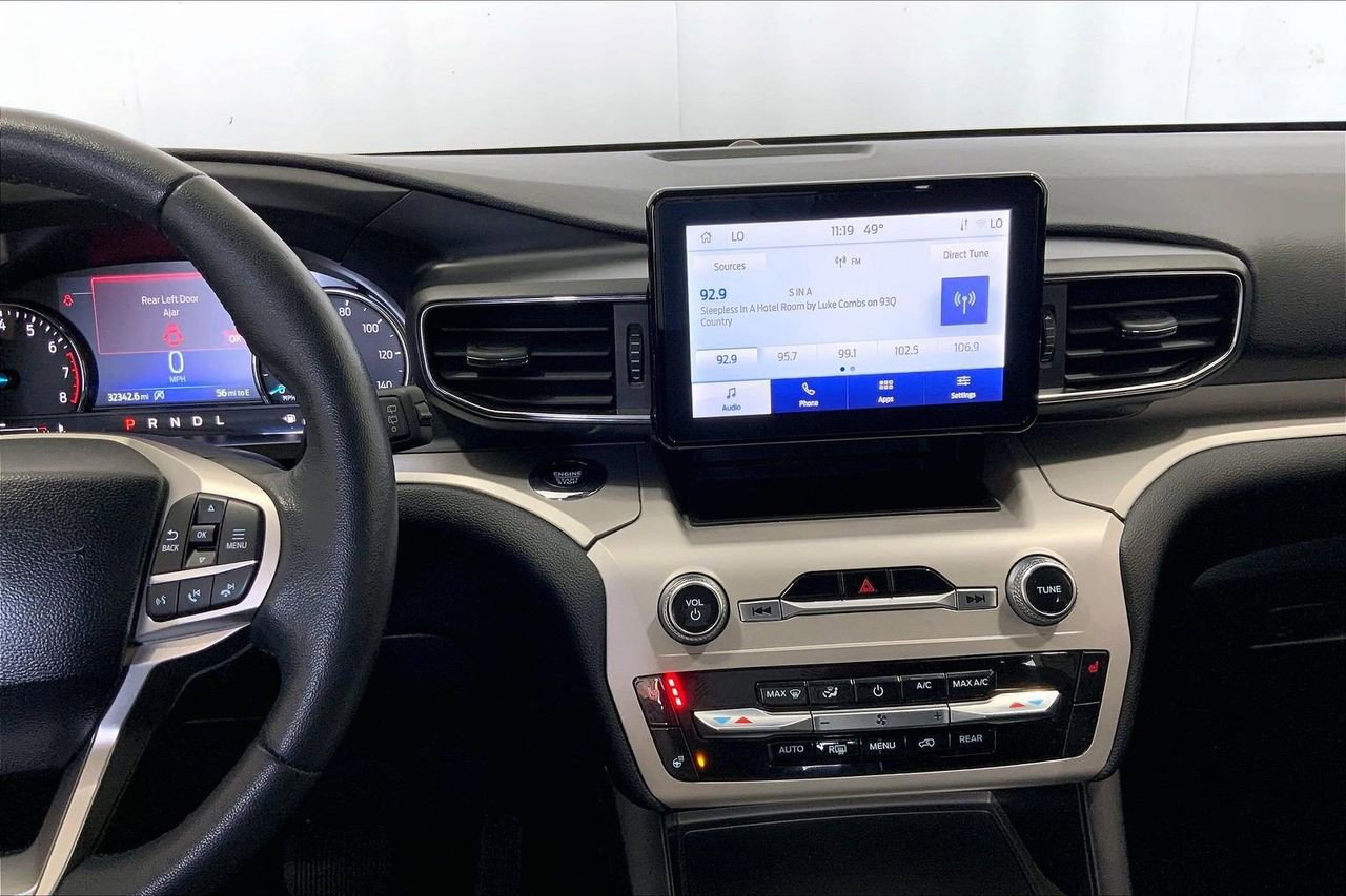 Certified 2024 Ford Explorer XLT w/ Equipment Group 202A image 9