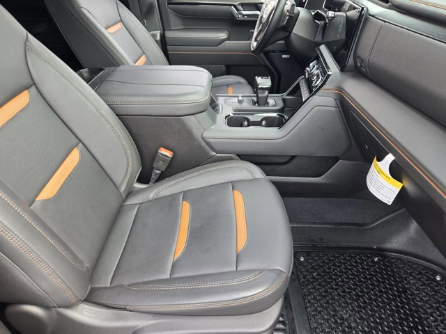 Used 2025 GMC Sierra 1500 AT4 w/ AT4 Premium Package image 13