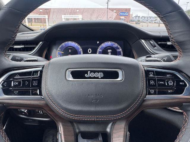 Used 2024 Jeep Grand Cherokee Summit w/ Adv Protech Group IV AWD/4WD image 23