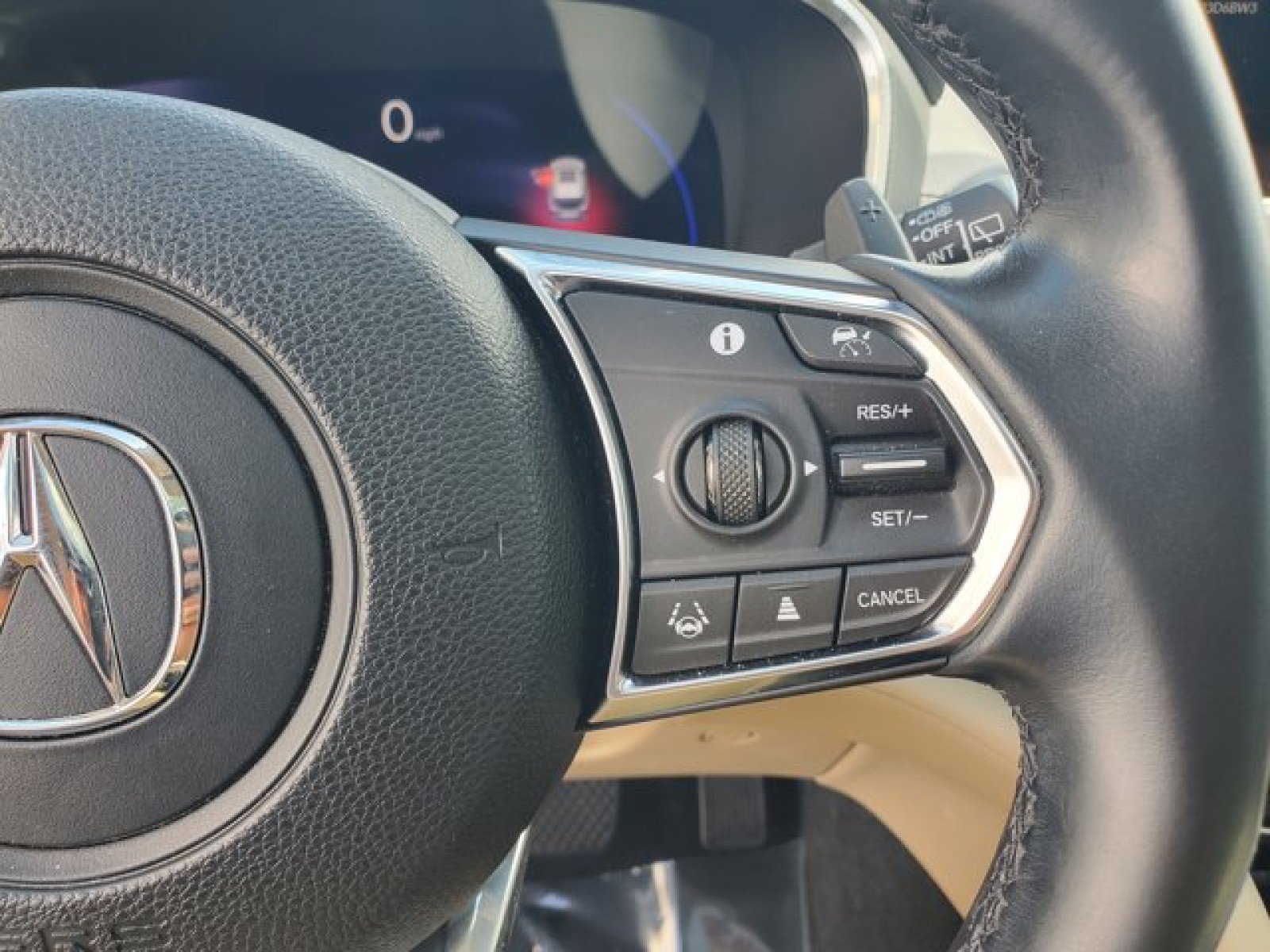 Used 2023 Acura MDX SH-AWD image 21