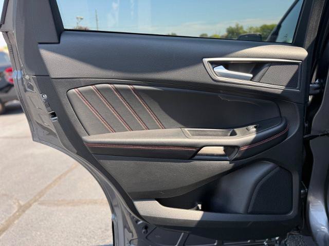 Certified 2023 Ford Edge ST-Line AWD/4WD image 14