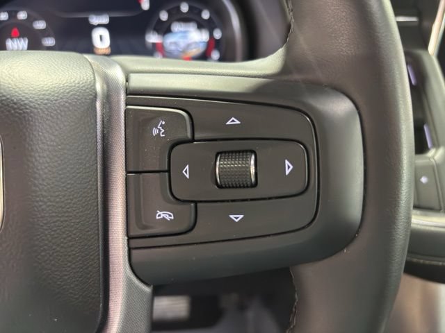 Used 2023 GMC Yukon SLT w/ SLT Luxury Package AWD/4WD image 30