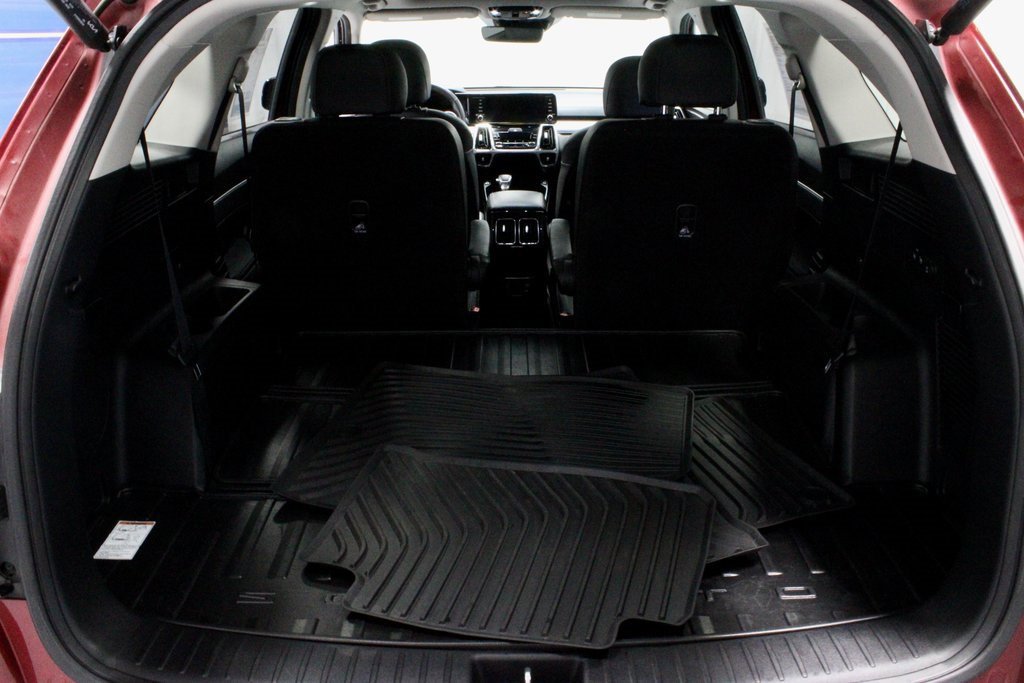 Used 2023 Kia Sorento SX image 14