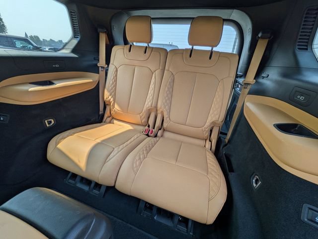 Used 2023 Jeep Grand Cherokee L Summit w/ Luxury Tech Group V AWD/4WD image 19