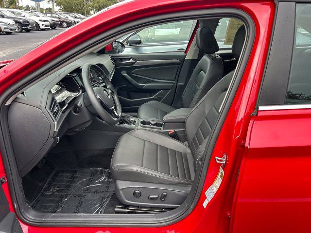 Used 2021 Volkswagen Jetta SE FWD image 16