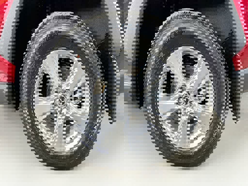 Used 2025 Toyota RAV4 XLE w/ Convenience Package image 8