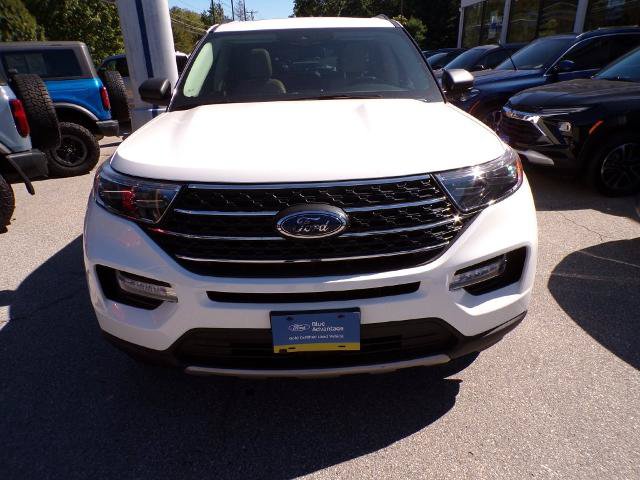 Certified 2022 Ford Explorer XLT w/ Equipment Group 202A AWD/4WD image 2