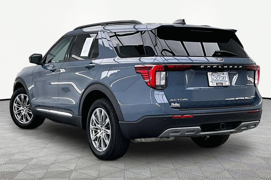 Certified 2025 Ford Explorer Active w/ Active Comfort Package AWD/4WD image 13