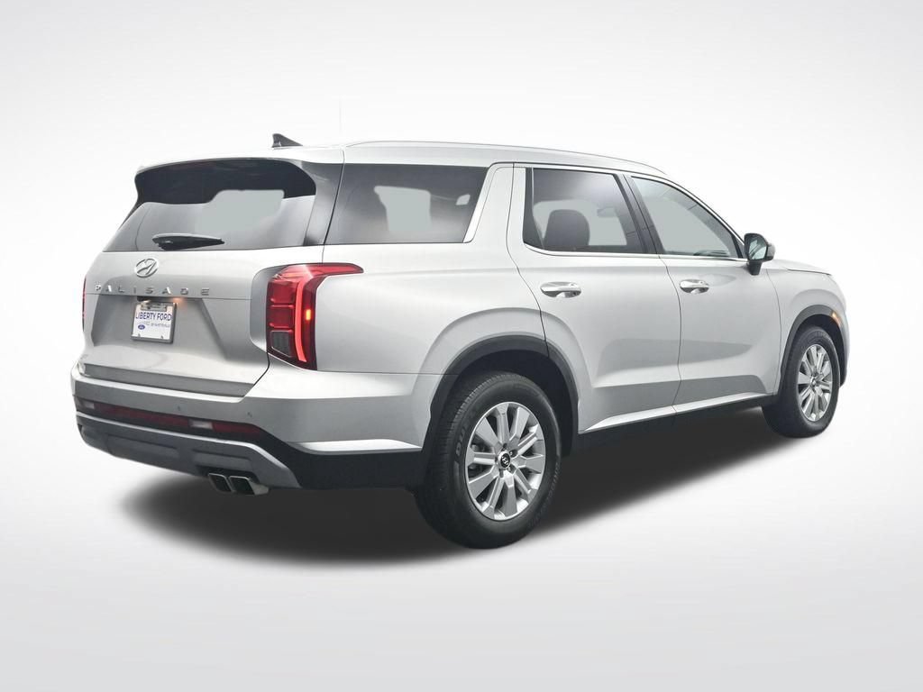 Used 2024 Hyundai Palisade SEL FWD image 6