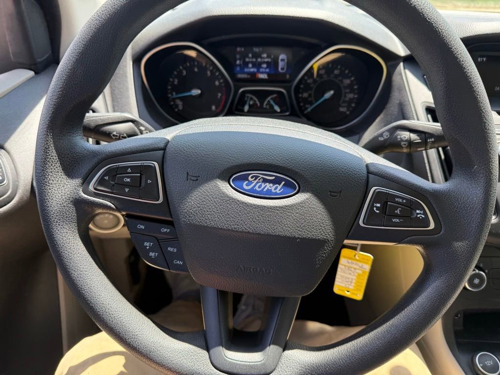 Certified 2017 Ford Focus SE FWD image 22