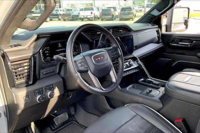 Used 2025 GMC Sierra 2500 AT4X AWD/4WD image 18