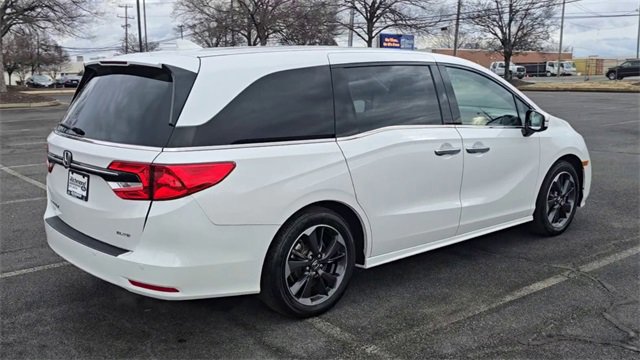 Used 2024 Honda Odyssey Elite image 6
