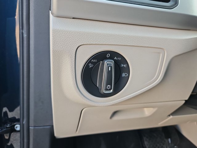 Used 2023 Volkswagen Atlas SE FWD image 23