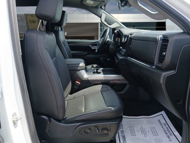 Used 2025 Chevrolet Silverado 2500 LTZ w/ LTZ Convenience Package AWD/4WD image 15