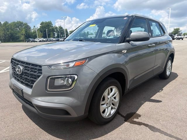 Used 2021 Hyundai Venue SE FWD video 2