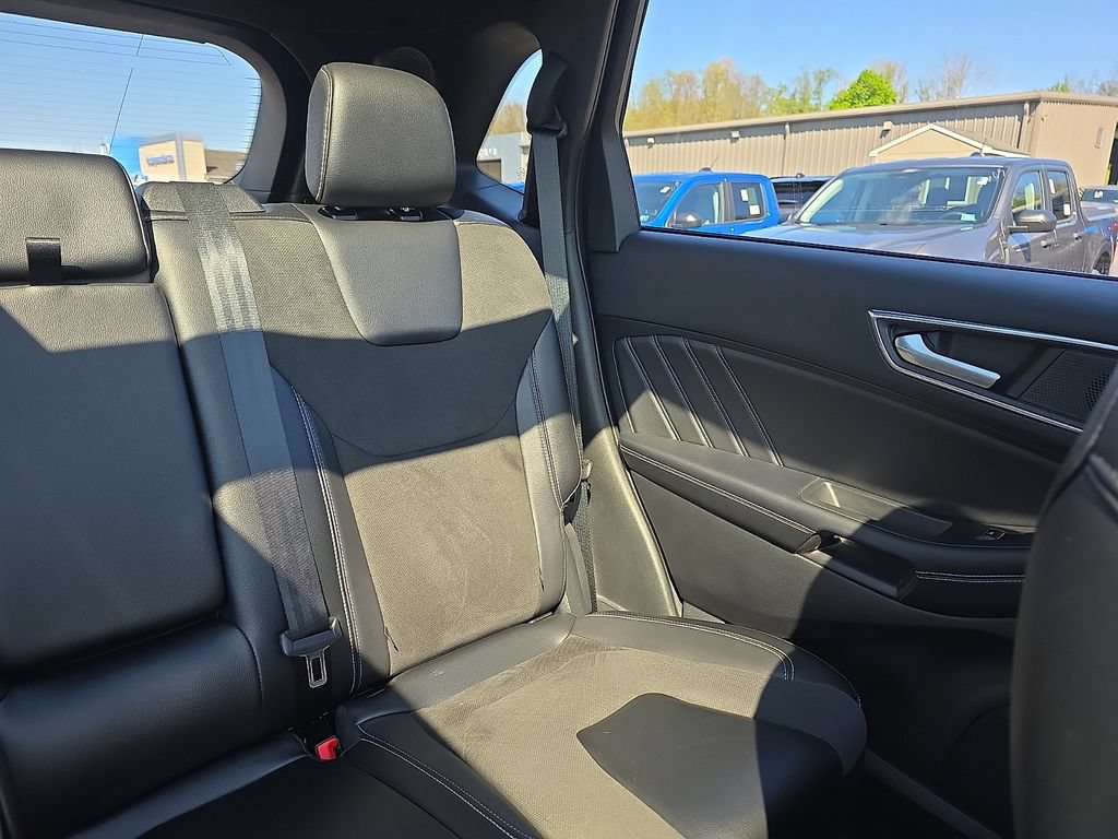 Certified 2022 Ford Edge ST w/ Equipment Group 401A AWD/4WD image 20