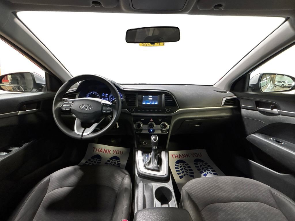 Used 2019 Hyundai Elantra SE w/ Cargo Package FWD image 28