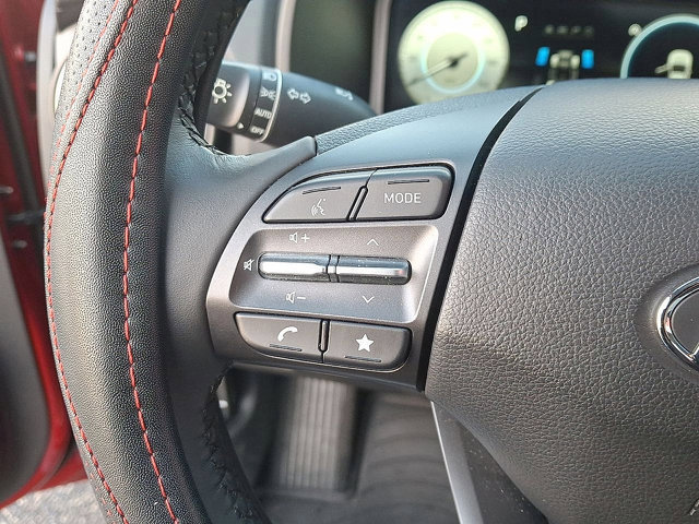 Used 2023 Hyundai Kona Limited image 22