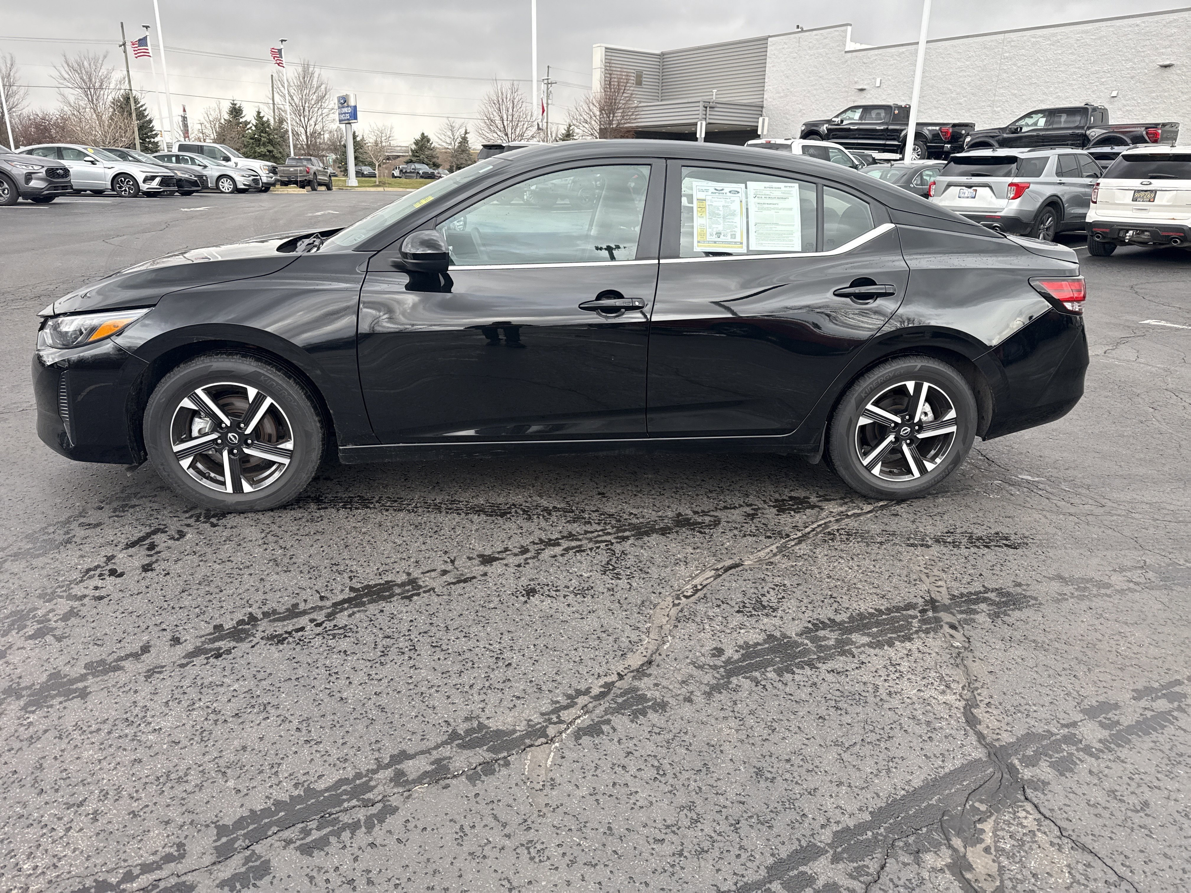 Used 2025 Nissan Sentra SV image 6